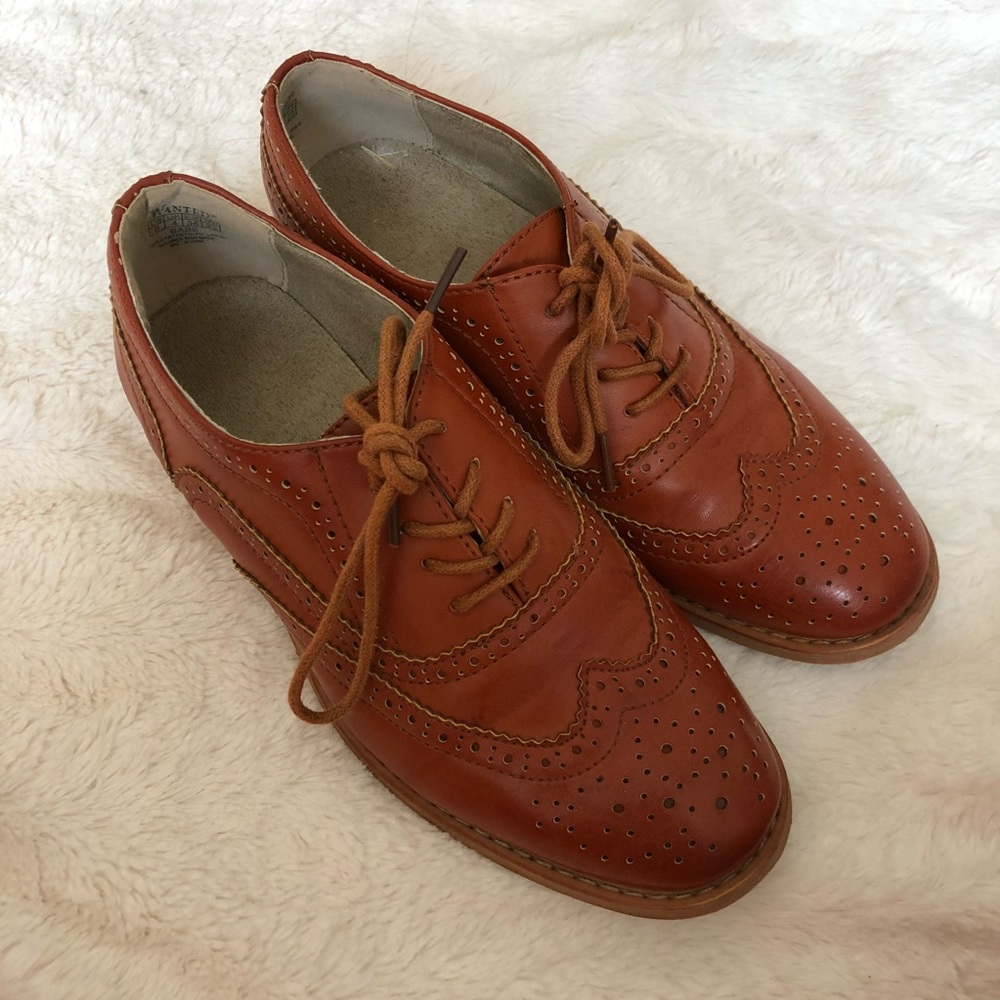 Orange/Brown Oxford’s women's 6.5